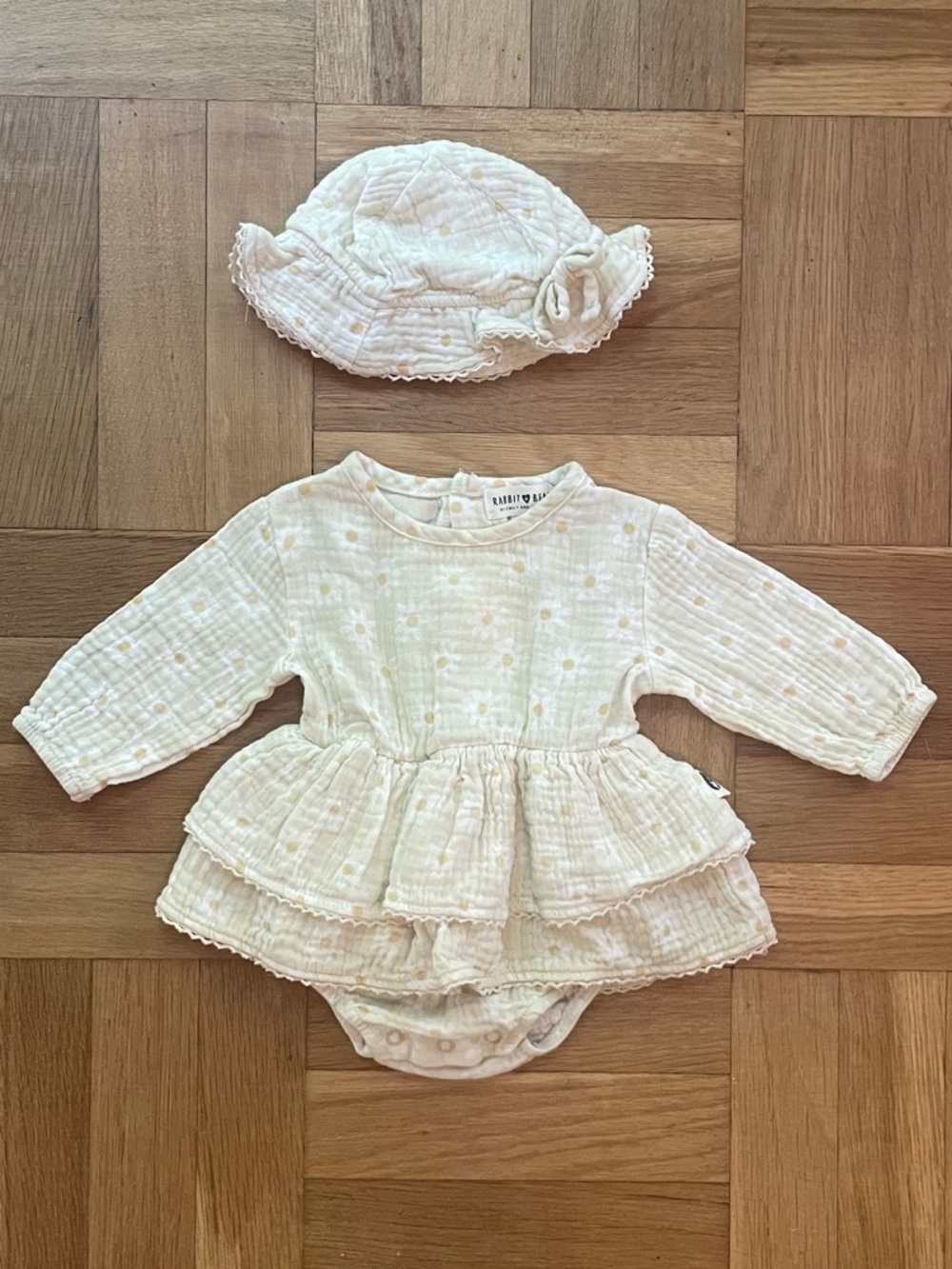 Rabbit + Bear Baby Cream Daisy Ruffle Dress & Hat Set